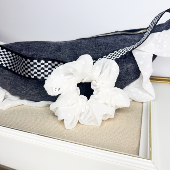 Handmade upcycled Crescent bag - Picture 5 of 7